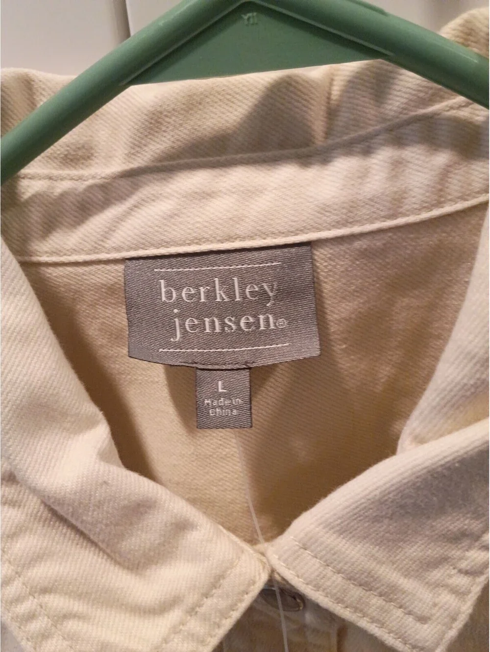 Berkley Jensen Pearl Button Denim Shacket in Cream, Size Large